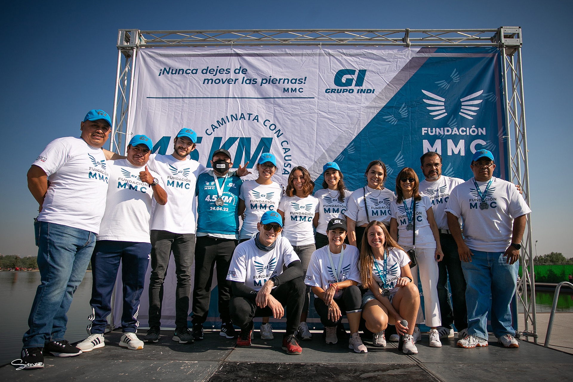 Apoyo social de Grupo INDI